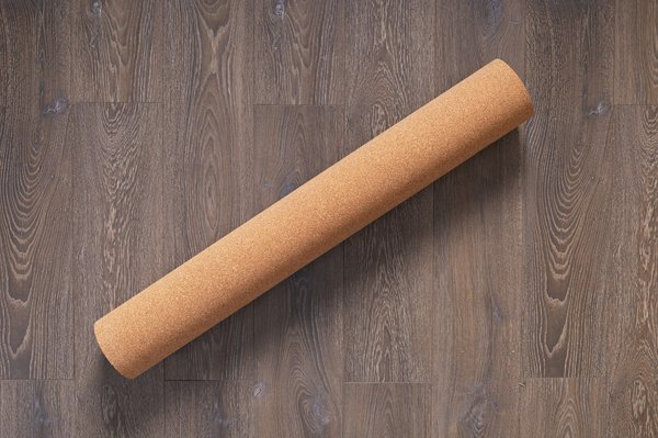 Quelle sous-couche est recommandée pour les parquets en liège ?